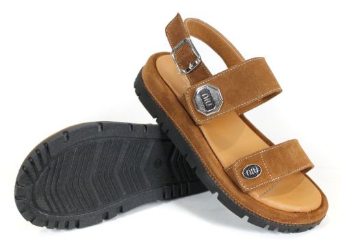 дамски сандали от светлокафяв велур Senso Forte