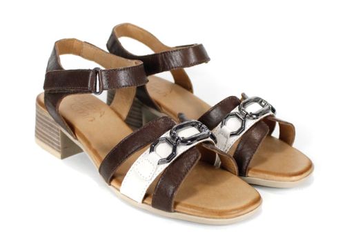 Terra Charm – Дамски сандали от естествена кожа със среден ток|цвят тъмно кафяв и крем