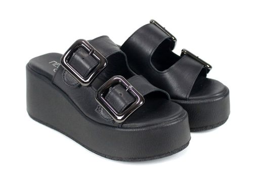 Papuci de damă negri Caffè Leggero din piele naturală cu catarame și talpă tip platformă