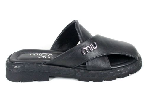 Дамски чехли от естествена кожа в черно Notte Viva с нестандартна визия