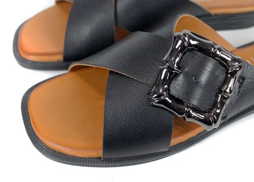 дамски чехли Forma Nuova от естествена кожа с катарама