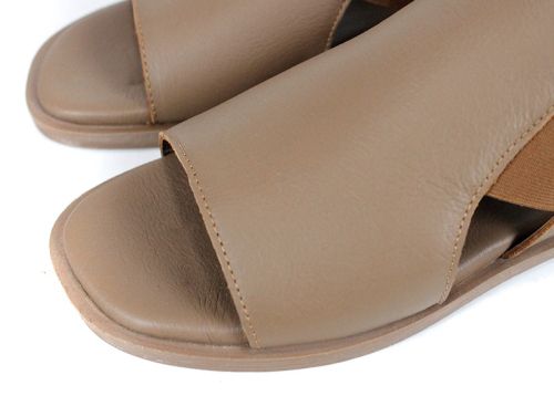 Дамски ниски сандали от естествена кожа Penta Koko в цвят капучино