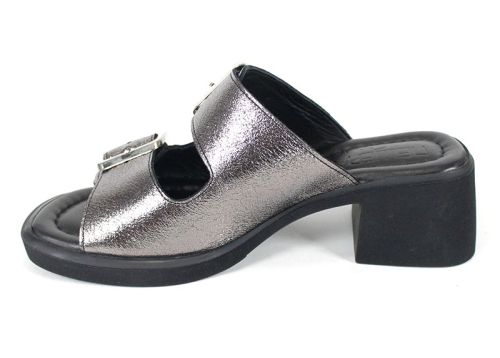 Дамски чехли Brilla Doppia от естествена кожа в цвят платина с ток