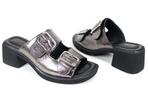 Дамски чехли Brilla Doppia от естествена кожа в цвят платина с ток