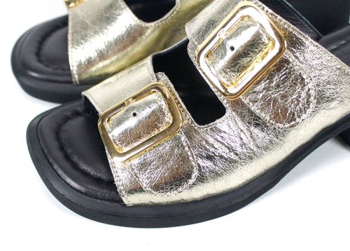 Дамски чехли от естествена кожа Brilla Doppia в златист цвят със среден ток