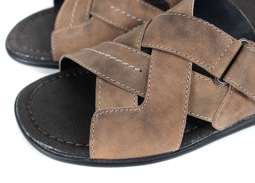 мъжки кафяви кожени чехли с велкро лентамъжки кафяви кожени чехли с велкро лента