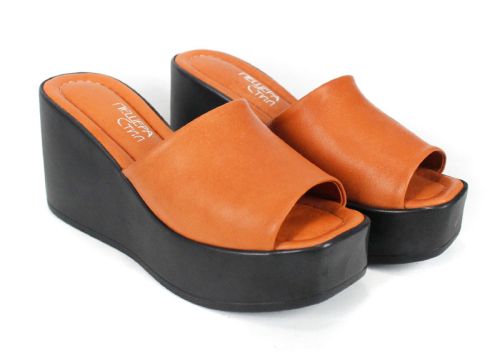 saboți damă Magia Notturna cărămiziu-maro piele naturală cu platformă neagră