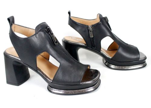 Дамски сандали Lucia Nero с цип и висок ток