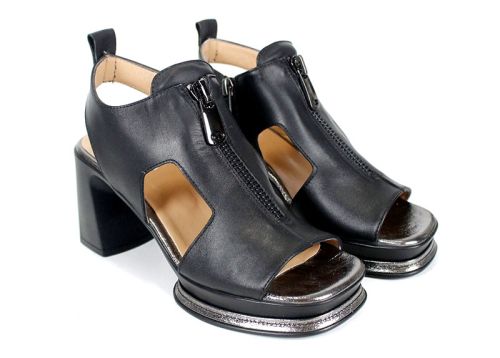 Дамски сандали Lucia Nero с цип и висок ток