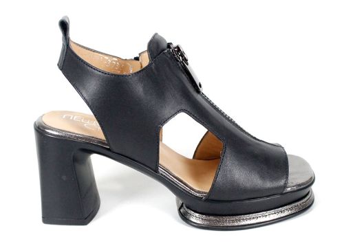 Дамски сандали Lucia Nero с цип и висок ток