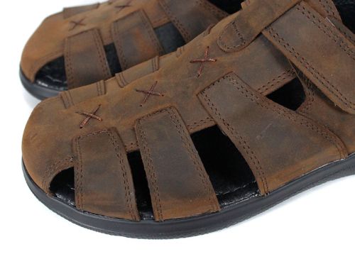 Vento Nero – мъжки кафяви сандали от естествена „крейзи“ кожа с велкро и ниско ходило