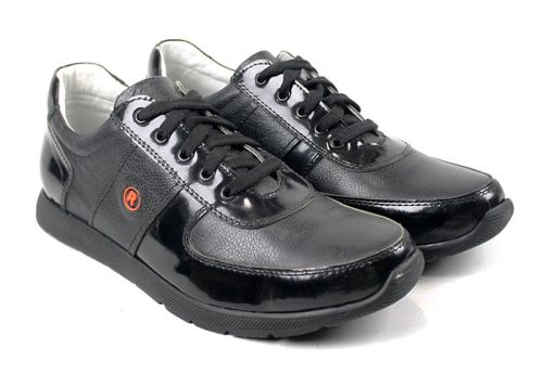 Преоценени мъжки обувки от естествена кожа и лак в черно - Модел 620