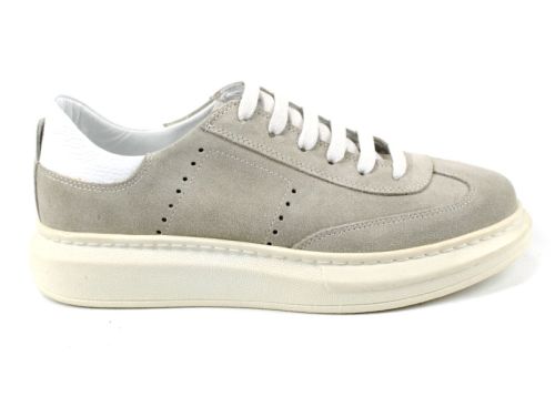 Преоценени мъжки, спортни обувки от естествен велур в бежово - Модел Ринго.