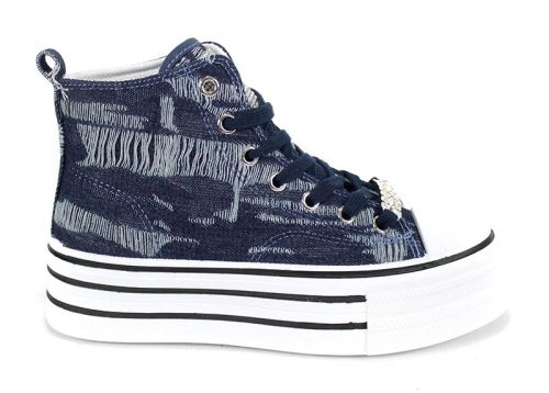 Дамски високи кецове от тъмносин деним с брошка и платформа