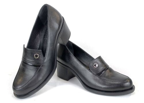 дамски обувки на ток от естествена кожа с лак детайл – Eleganza Classica