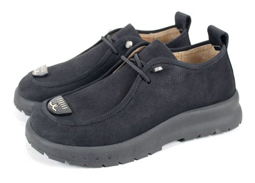 Дамски обувки Linea Libera от естествен набук с ластични връзки и каучуково ходило – цвят черен