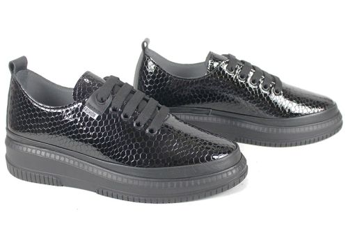 Дамски ежедневни обувки Lusso Nero – черен лак със змийски релеф, анатомична стелка с мемори пяна