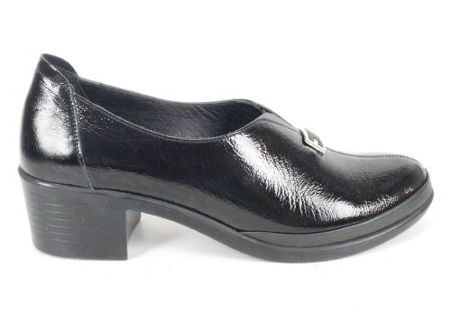 Дамски ежедневни обувки Lusso Forte от естествен лак в черно със средно висок ток