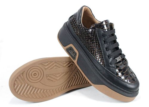 дамски обувки Vita Elegante черни от естествена кожа и лак със змийска щампа