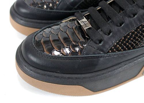 дамски обувки Vita Elegante черни от естествена кожа и лак със змийска щампа