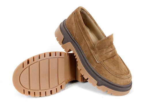 дамски лоуфъри Aurora Line велур цвят канела с грубо ходило