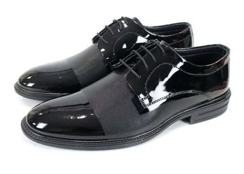 Мъжки есенно-зимни обувки Алек от естествен лак, черни с лазер