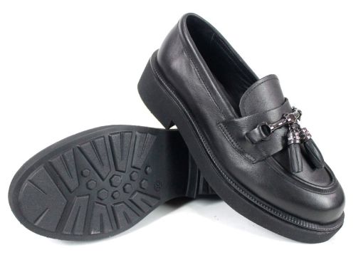 дамски лоуфъри Doux Éclat от естествена кожа в черен цвят с метална декорация и олекотено ходило