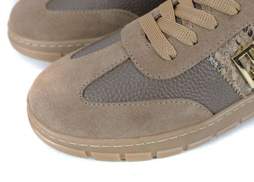 Дамски ретро сникърси Luce Antica от естествена кожа и велур, визон нюанс, със змийски детайл, шито каучуково ходило и хастар от естествена кожа.