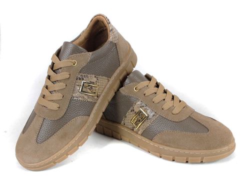 Дамски ретро сникърси Luce Antica от естествена кожа и велур, визон нюанс, със змийски детайл, шито каучуково ходило и хастар от естествена кожа.