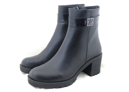 дамски елегантни боти Serena Forte от естествена кожа с ток, топъл хастар и декоративен акцент