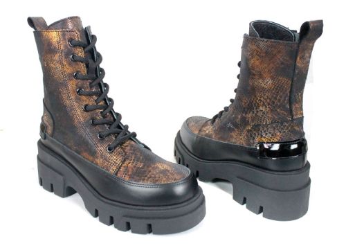дамски боти Luna Forte от естествена кожа със змийски принт и масивно грайферно ходило