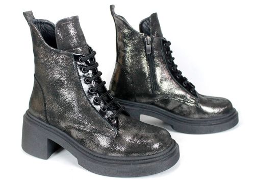 дамски боти Argenta Luna от естествена кожа с черно-сребрист металически ефект, с връзки и цип, ток и зимно ходило