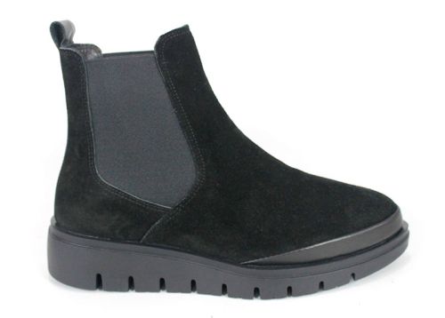 дамски челси боти Lumea от естествен велур, черен цвят, с еластични ленти и ниско ходило