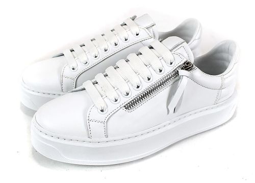 Дамски сникърси Aero Bianca бели естествена кожа
