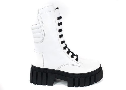 Дамски кубинки от бяла естествена кожа – модел Nova Rebel