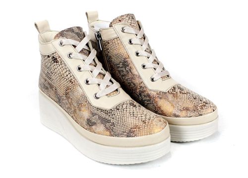 Дамски кларкове от естествена кожа със змийски принт – топъл хастар и удобна платформа - модел Perle Noire                                             Perle Noire