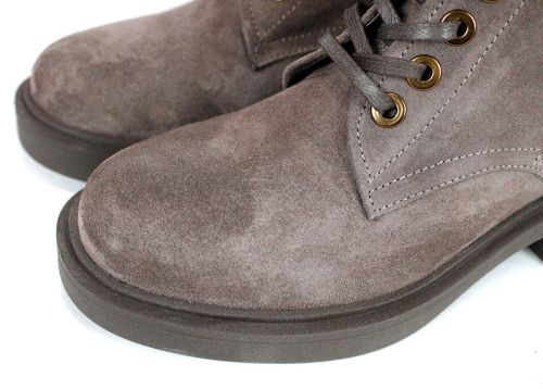 Dolce Fumo – дамски кубинки от естествен велур в цвят визон