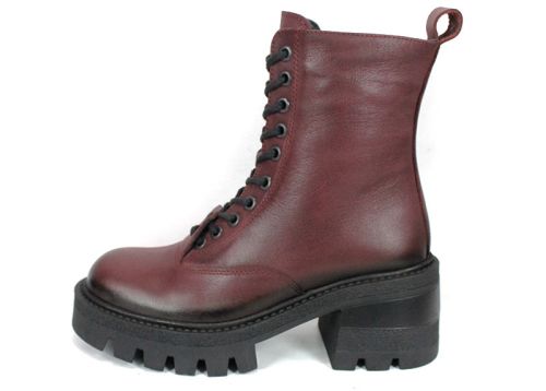 Rebel Rouge – дамски бордо кубинки от естествена кожа с топла подплата
