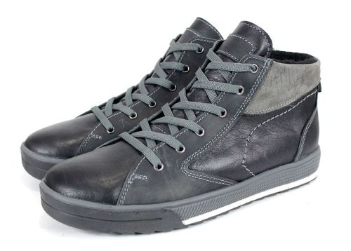 Мъжки спортно-ежедневни боти от естествена кожа и набук в тъмно сив цвят с топъл хастар и каучуково ходило