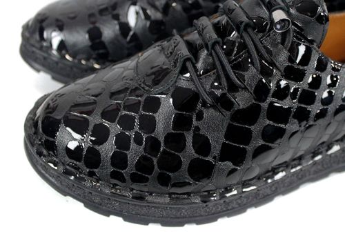 Linea Croco дамски обувки големи размери от естествена кожа с черен лак