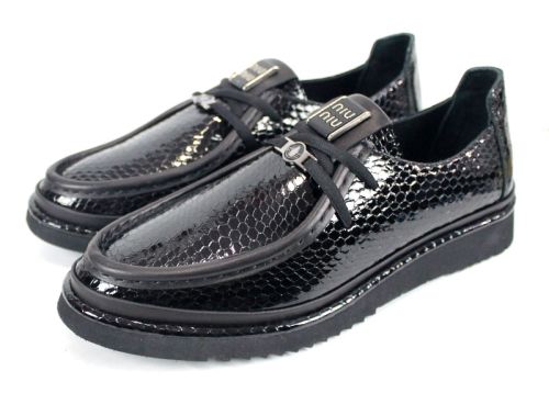 Дамски мокасини Noira Flex големи размери от естествен лак, черни