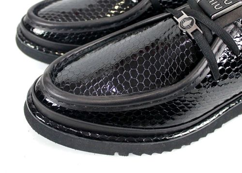 Дамски мокасини Noira Flex големи размери от естествен лак, черни