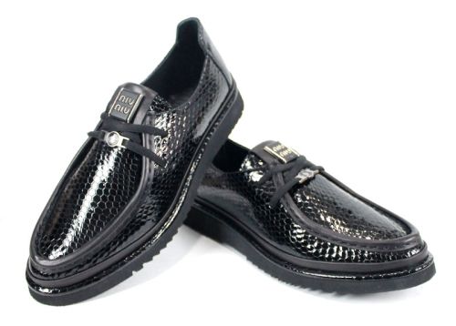 Дамски мокасини Noira Flex големи размери от естествен лак, черни