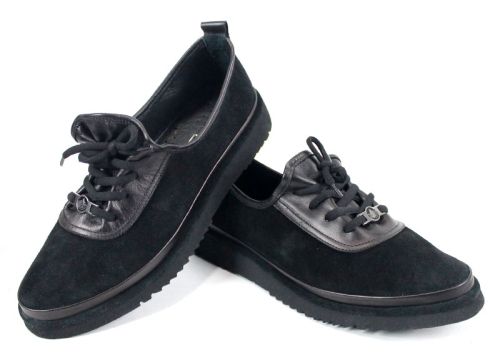 Дамски обувки големи размери Linea Forma в черен цвят