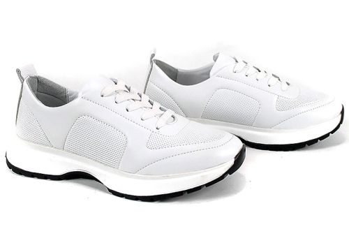 Дамски сникърси от естествена кожа в бяло - модел Aura Move