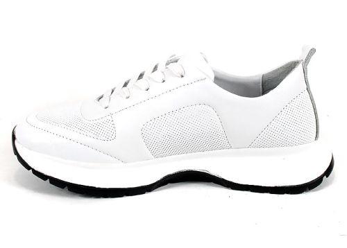 Дамски сникърси от естествена кожа в бяло - модел Aura Move