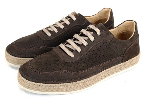 Мъжки обувки Metro Rise от естествен велур в тъмно кафяв цвят с перфорация