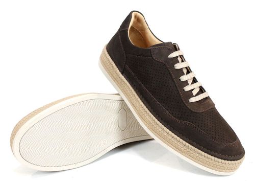 Мъжки обувки Metro Rise от естествен велур в тъмно кафяв цвят с перфорация