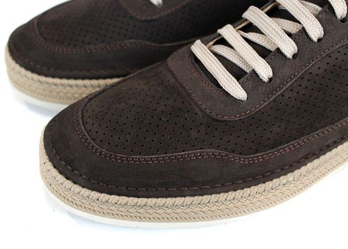 Мъжки обувки Metro Rise от естествен велур в тъмно кафяв цвят с перфорация