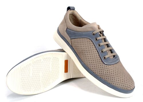 Мъжки летни обувки Arvo Pace от естествен перфориран набук в бежов цвят с дънково син акцент